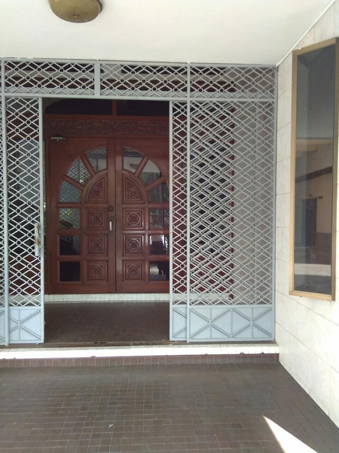 Halpin Hotel Rangoon Buitenkant foto